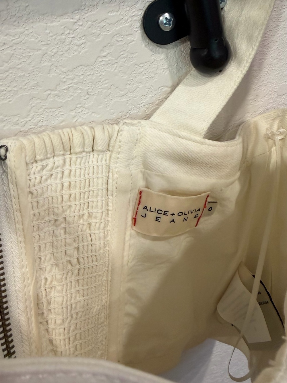 Alice + Olivia White Structured Bustier Crop Top - Picture 5 of 5